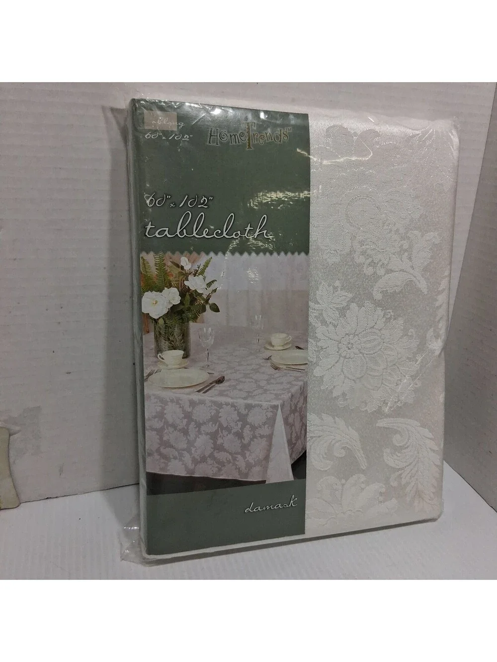 VTG Home Trend Damask Tablecloth 60”x102” Oblong 52% Cotton/48% Polyester White